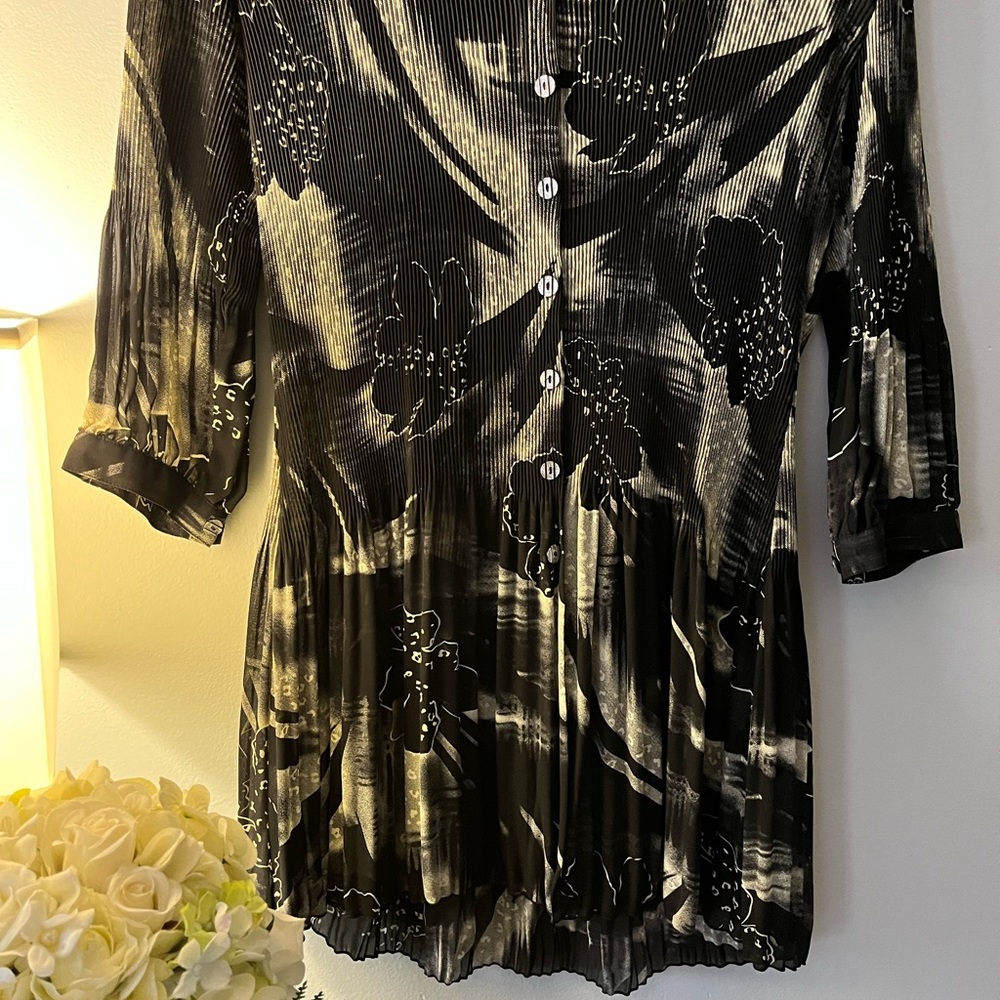 Pleated embellished Top